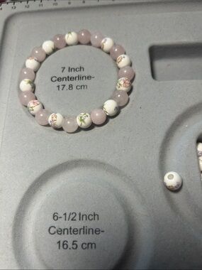 Pink Rose Quartz & White Floral Bead Stretch Bracelet
